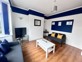 Lovely Apartment Near Newcastle, Driveway, Wifi